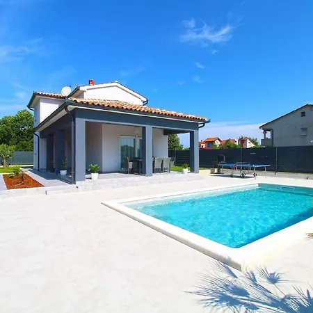 Дом отдыха Mit Privatpool Fuer 6 Personen Ca 140 Qm In Stinjan, Istrien Istrische Riviera *